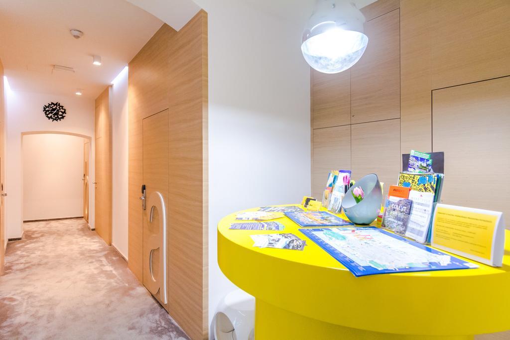 Bed & Atmosphere Rooms Split Bagian luar foto